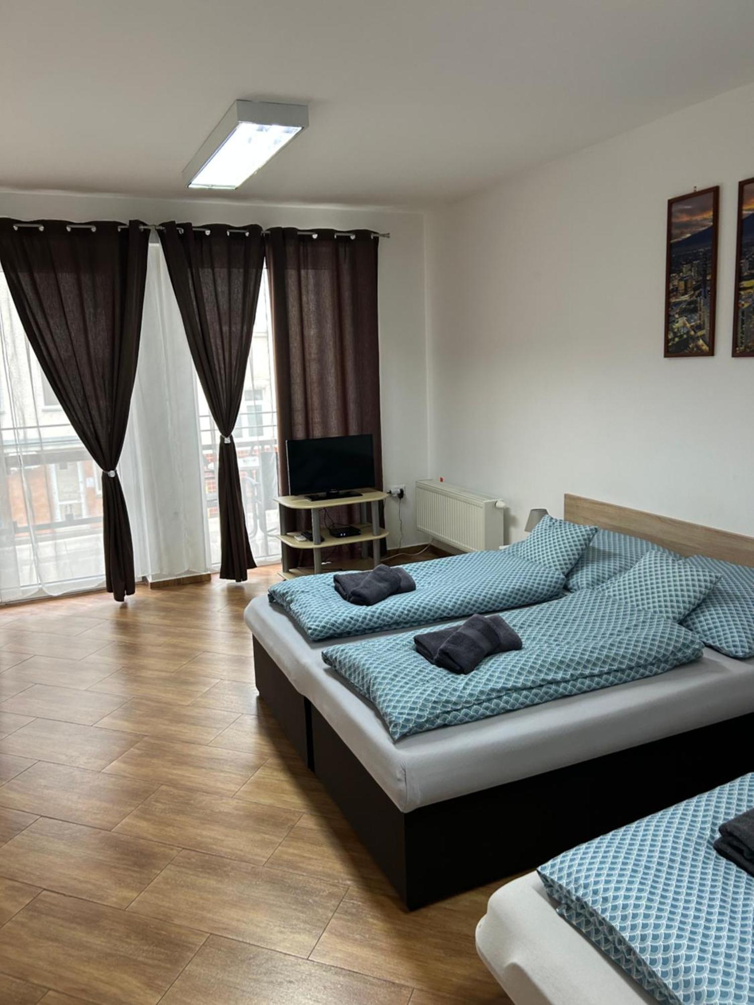 Konde Apartments B Dunajská Streda Buitenkant foto